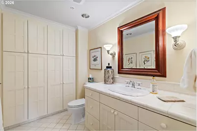 305 S Montgomery St #508, Portland, OR 97201 - Photo 25