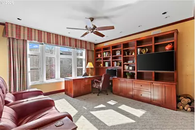 305 S Montgomery St #508, Portland, OR 97201 - Photo 23