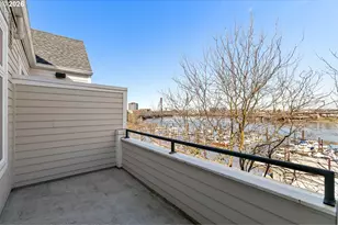 305 S Montgomery St, Portland, OR 97201 - Photo 37