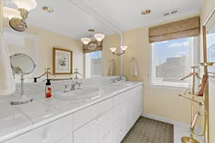 305 S Montgomery St, Portland, OR 97201 - Photo 29