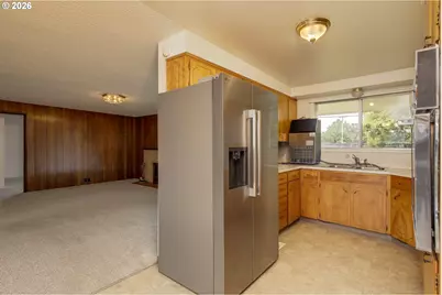 591 Harden Dr, Lebanon, OR 97355 - Photo 9