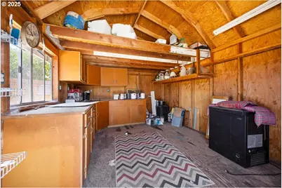 631 E 4th Ave, Riddle, OR 97469 - Photo 19