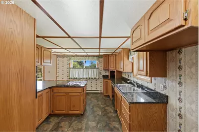 66635 Gunderson Rd, North Bend, OR 97459 - Photo 21