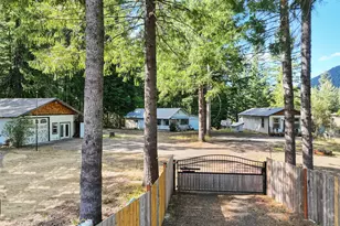 11 Edgewater Dr, Carson, WA 98610 - Photo 3