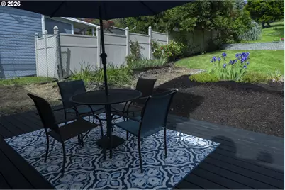 1327 SE Main St, Roseburg, OR 97470 - Photo 37