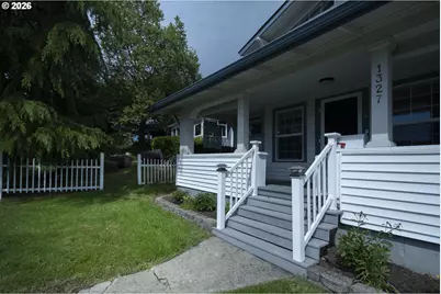 1327 SE Main St, Roseburg, OR 97470 - Photo 3
