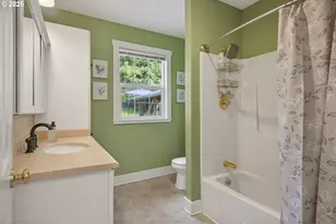 1327 SE Main St, Roseburg, OR 97470 - Photo 17