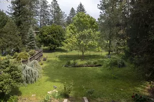 1327 SE Main St, Roseburg, OR 97470 - Photo 43