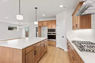 8460 SE Orion Ln, Hillsboro, OR 97123 - Photo 7