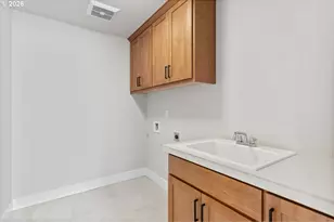 8460 SE Orion Ln, Hillsboro, OR 97123 - Photo 19