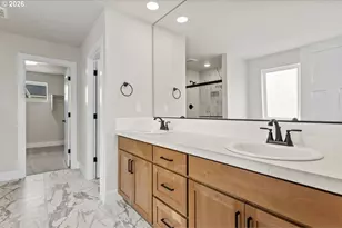 8460 SE Orion Ln, Hillsboro, OR 97123 - Photo 15