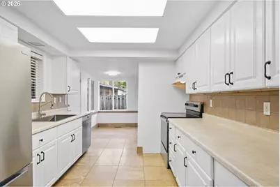821 SE Bush St, Portland, OR 97202 - Photo 5