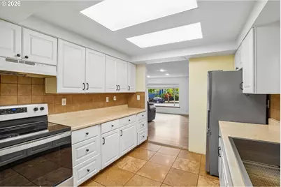 821 SE Bush St, Portland, OR 97202 - Photo 11