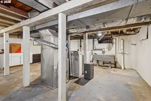 821 SE Bush St, Portland, OR 97202 - Photo 31