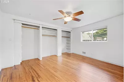 821 SE Bush St, Portland, OR 97202 - Photo 9