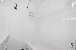 821 SE Bush St, Portland, OR 97202 - Photo 11