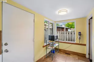 821 SE Bush St, Portland, OR 97202 - Photo 13