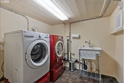 1526 SE Taylor St, Portland, OR 97214 - Photo 33