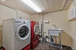 1526 SE Taylor St, Portland, OR 97214 - Photo 33