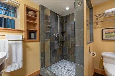 1526 SE Taylor St, Portland, OR 97214 - Photo 31