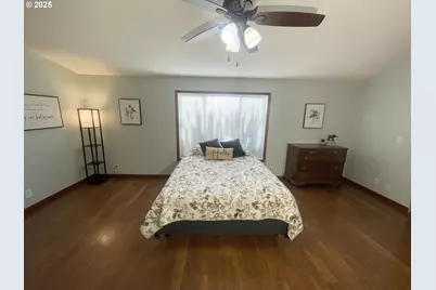 4445 Blueberry Ln NE, Salem, OR 97305 - Photo 13