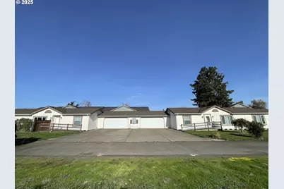 4445 Blueberry Ln NE, Salem, OR 97305 - Photo 1