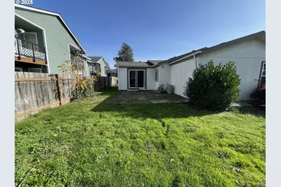 4445 Blueberry Ln NE, Salem, OR 97305 - Photo 33