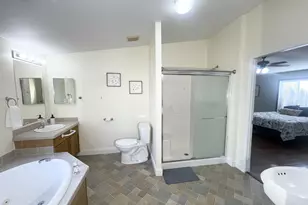 4445 Blueberry Ln NE, Salem, OR 97305 - Photo 17