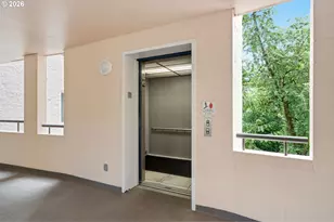 6625 W Burnside Rd, Portland, OR 97210 - Photo 23