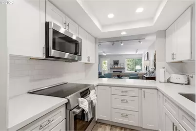 6625 W Burnside Rd #226, Portland, OR 97210 - Photo 5