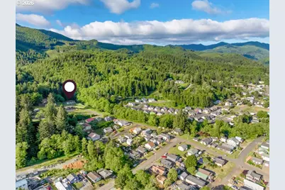 302 Holly Ave, Garibaldi, OR 97118 - Photo 37