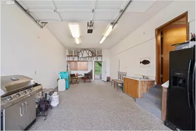 302 Holly Ave, Garibaldi, OR 97118 - Photo 27