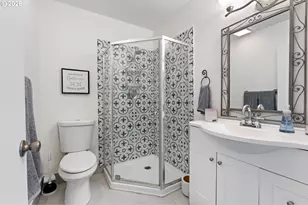 8552 SW Brightfield Cir, Portland, OR 97223 - Photo 11