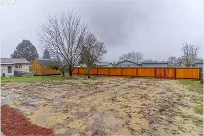 2440 S 2nd St, Lebanon, OR 97355 - Photo 31