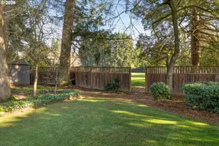 19176 Benfield Ave, Lake Oswego, OR 97035 - Photo 33