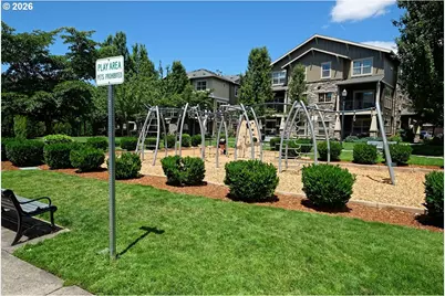 618 NE Garswood Ln, Hillsboro, OR 97006 - Photo 29