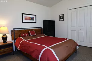 618 NE Garswood Ln, Hillsboro, OR 97006 - Photo 17