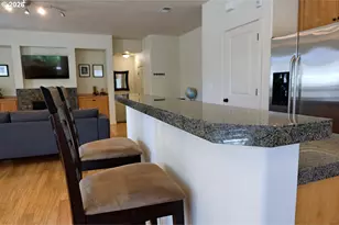 618 NE Garswood Ln, Hillsboro, OR 97006 - Photo 9