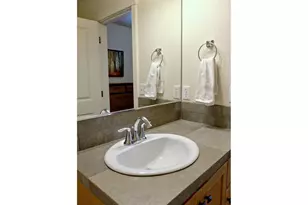 618 NE Garswood Ln, Hillsboro, OR 97006 - Photo 25