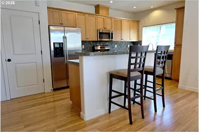 618 NE Garswood Ln, Hillsboro, OR 97006 - Photo 5