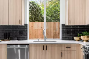 3562 N Haight Ave, Portland, OR 97227 - Photo 7