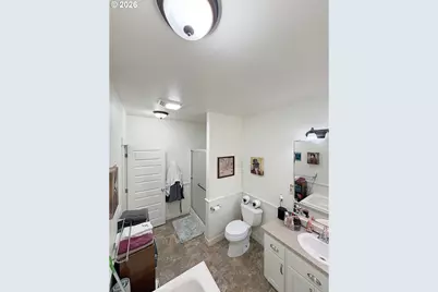 2090 Minnesota St, Eugene, OR 97401 - Photo 13