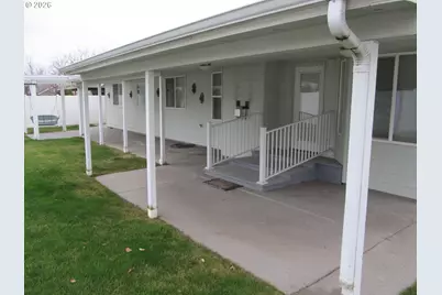 1144 E Main St, Hermiston, OR 97838 - Photo 25