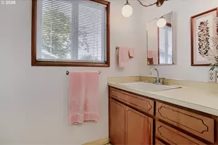 744 SE 170th Dr, Portland, OR 97233 - Photo 23