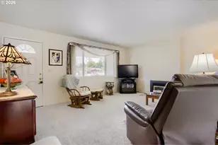 744 SE 170th Dr, Portland, OR 97233 - Photo 5