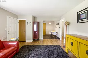 9323 SE Mill St, Portland, OR 97216 - Photo 5