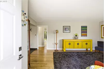 9323 SE Mill St, Portland, OR 97216 - Photo 3