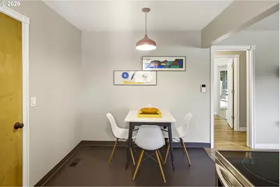 9323 SE Mill St, Portland, OR 97216 - Photo 7