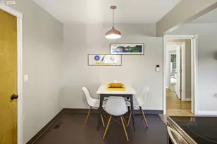 9323 SE Mill St, Portland, OR 97216 - Photo 7
