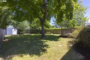 9323 SE Mill St, Portland, OR 97216 - Photo 21